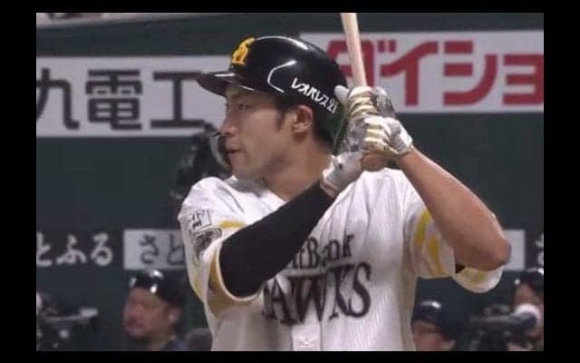 鷹・柳田、ついに100打点の壁破る　6回に35号ソロ、3割30本100打点確実