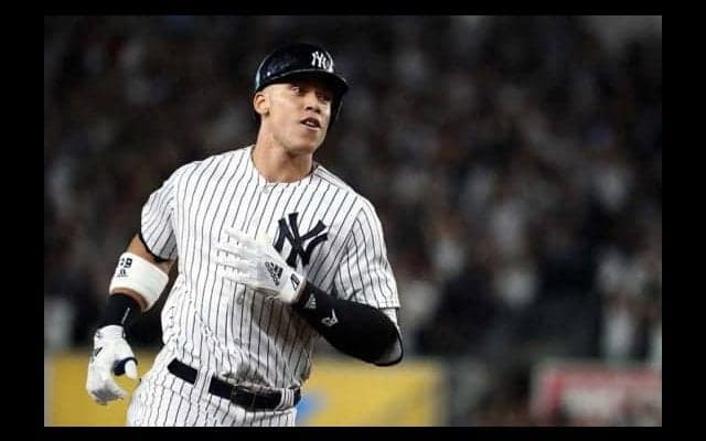 【MLB WCゲーム】ヤンキース、ジャッジ左翼2点弾で先制成功！　完璧アーチで本拠地は大歓声