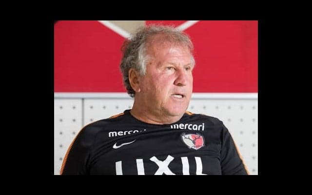 ジーコは意気込む。鹿島のために「現場に立ち、構築、修正していく」