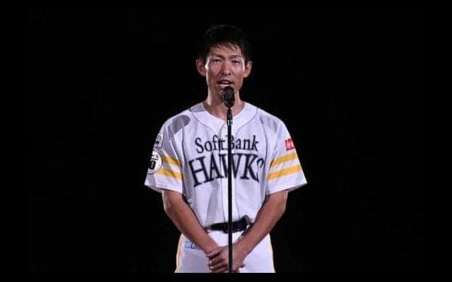 鷹・本多、涙の引退セレモニー　妻へ感謝「ありがとう」多くのファンも涙