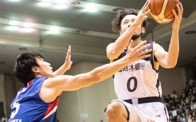 山下泰弘と田臥勇太のキャプテンが振り返る開幕戦「B1の舞台でやれるという喜び」