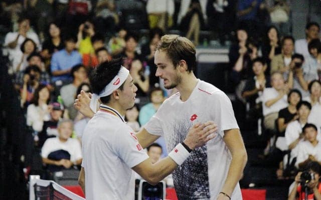 優勝のメドベージェフ、錦織を称える。「錦織は素晴らしい、偉大なチャンピオン」[楽天ジャパンオープン]