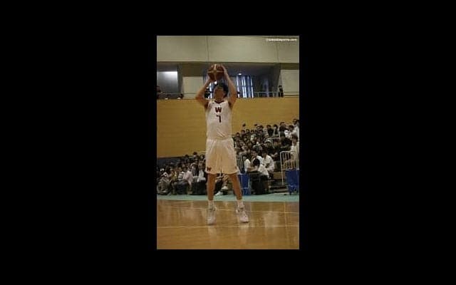 首位チームに完敗を喫する