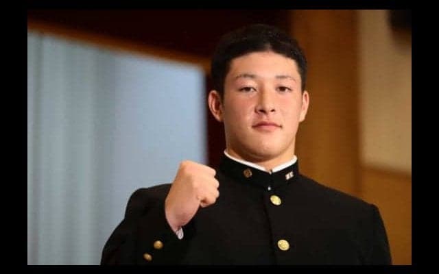 【高校野球】金足農・吉田輝星が進路表明会見で語ったこと　決断時期、理由、故郷への思い