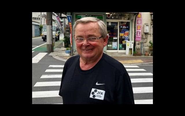 スペインの名伯楽の戦術講義。「50cmいる場所が違うだけで差が出る」