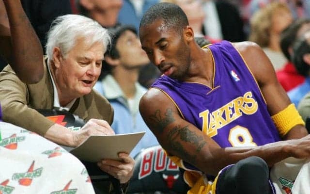 NBAを席巻したトライアングル・オフェンスの考案者、テックス・ウィンターが逝去