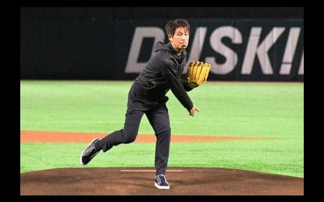 西野朗氏がCS初戦始球式　異例の前日練習行い「1球投げてみたいと思っていた」