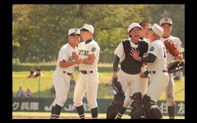 【高校野球】報徳延長13回タイブレーク制し2年ぶり近畿大会へ　大角監督「粘ってくれました」