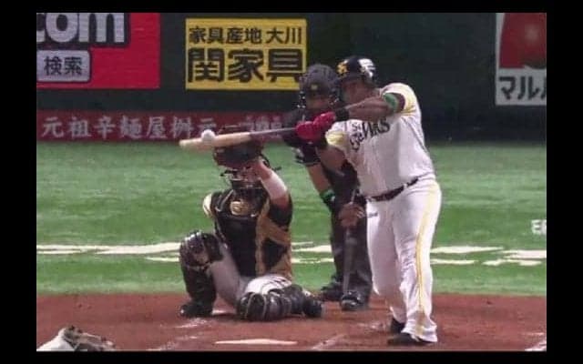 鷹がファイナルS進出王手　デスパ満塁弾など初回猛攻5得点、ハム上沢大炎上