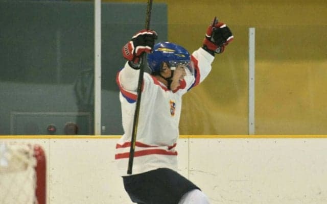 【アイスホッケー部】 同大に攻め込まれるも３－２で逃げ切り、勝利！