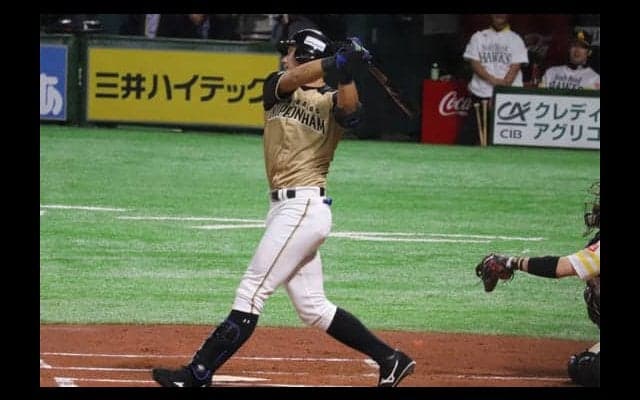 ハム大田「兄貴分」矢野のユニでお立ち台　V打は「アドバイスもらったので」