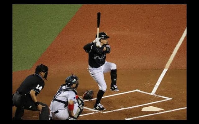 鷹、“お得意”雄星粉砕で大勝！　先発全員16安打10得点で1勝1敗のタイに
