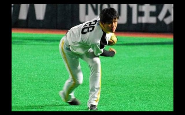 大敗の中に見えた鷹の光明 侍J追加招集の高橋礼は最速144キロのサブマリン