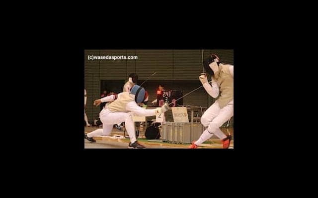 女子フルーレ団体、Vならず