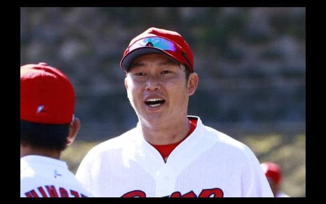 広島ベテラン新井が逆転呼び込む同点打　ガッツポーズに「感情が爆発した」