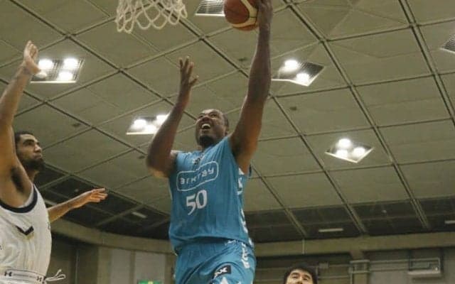 チーム一丸で作り上げたサイモン34得点、琉球との大混戦を京都ハンナリーズが制す