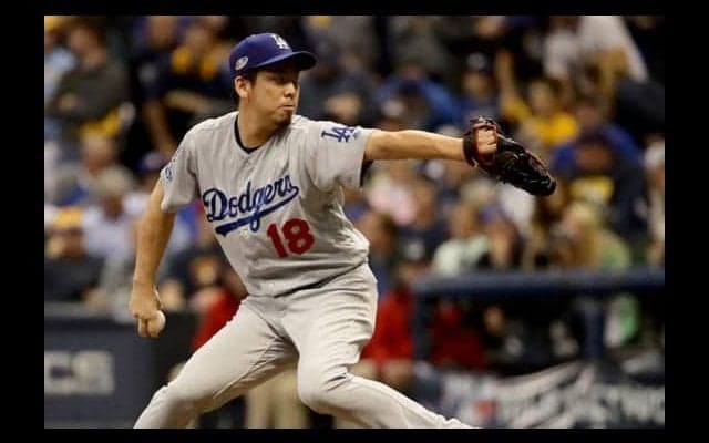 【MLB】前田健太、ベース手前で弾む痛恨の暴投で失点　今季PS初失点で追加点献上