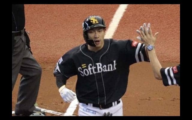 ホークス柳田「かち上げて」豪快先制2ラン　下克上へ「あと1つ勝ちます」