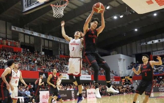 竹内譲次を筆頭にインサイド陣が躍動、アルバルク東京が川崎との強豪対決に先勝