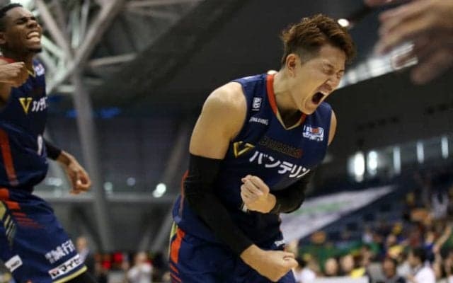 最大24点差からの劇的な逆転劇、横浜ビー・コルセアーズが滋賀にホームで2連勝