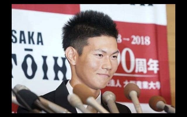 大阪桐蔭・藤原、ロッテ1位指名に笑顔　「大きな目標としてトリプル3」