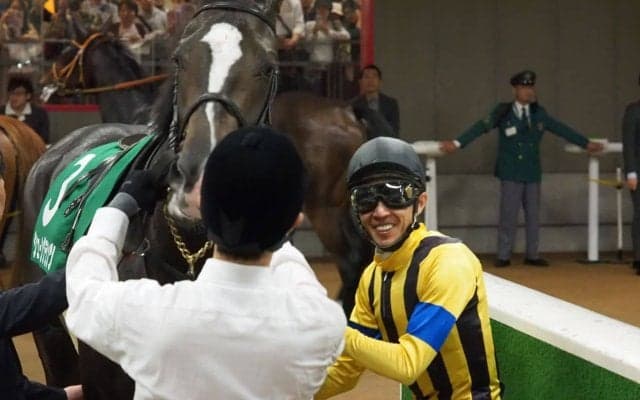 【アルテミスS】武豊「走るフォームも変わってすごい脚」シェーングランツが直線一気！