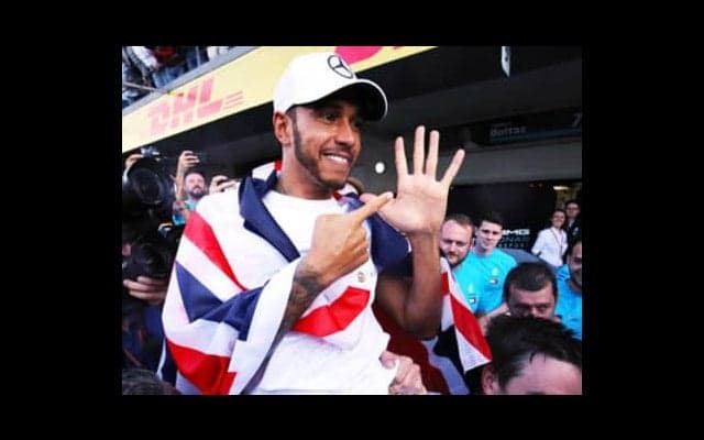 戴冠を決めたハミルトンにベッテルが「辞めるな」と言った理由