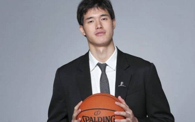 渡邊雄太のNBAデビューは日本バスケ新時代の序章にすぎない『雄太に負けるな！』