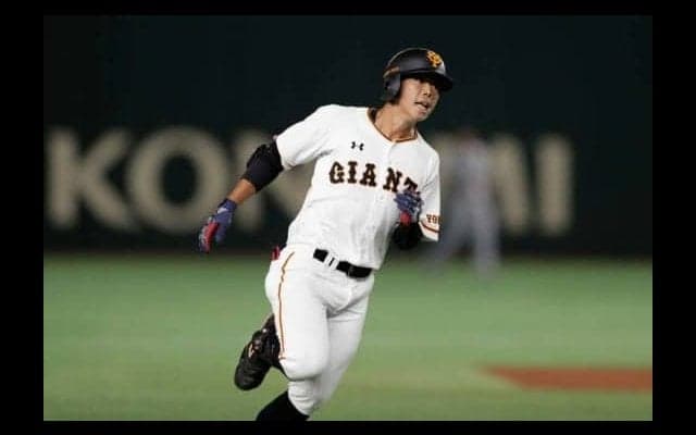 巨人松原がランニング本塁打　プロ1号はメジャー投手からのスペシャル3点弾