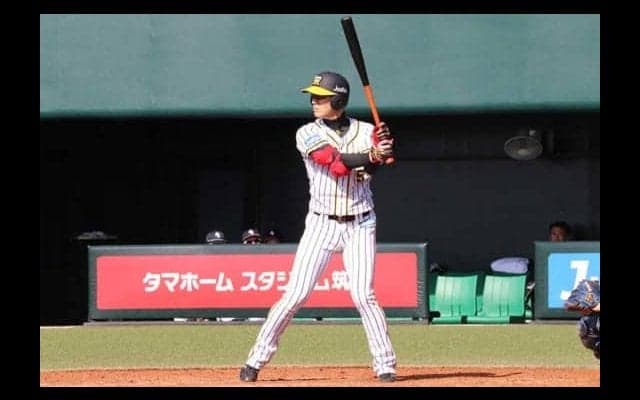 阪神戦力外の西岡は「続けたい一心で」トライアウト参加　1安打1打点「力出せた」