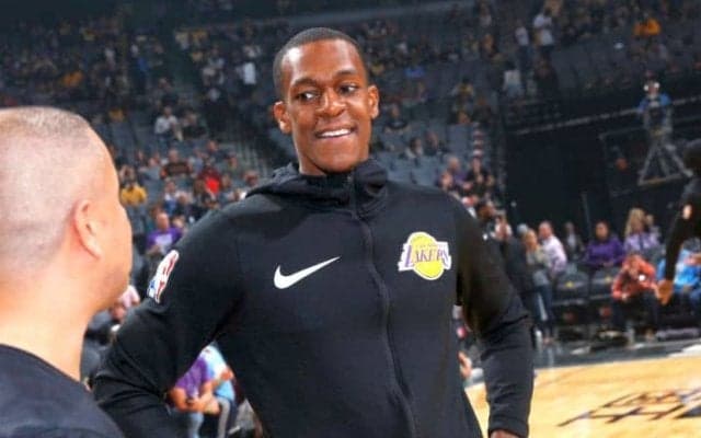 欠場中でもレイカーズに大きな影響を与える『コーチ・ロンド』にレブロンも感嘆