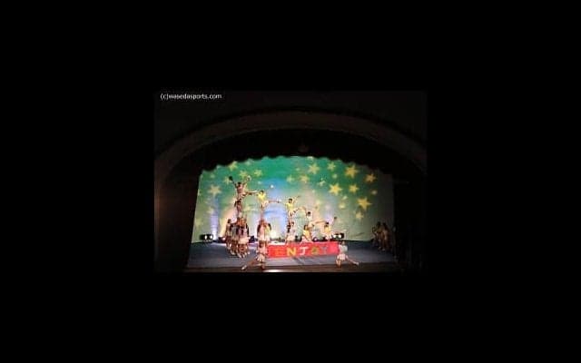 華やかなステージで会場中をトリコに