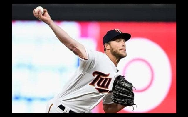 【MLB】ツインズ右腕ブセニッツが楽天入りへ　「日本でプレーすることを決断しました」