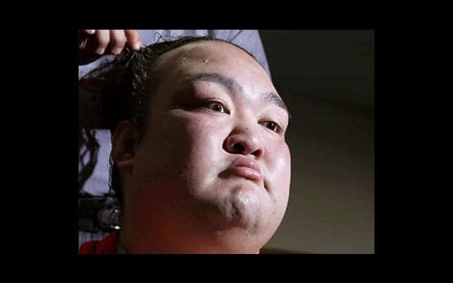 初場所で進退をかける稀勢の里。いま思い出される「先代師匠の言葉」