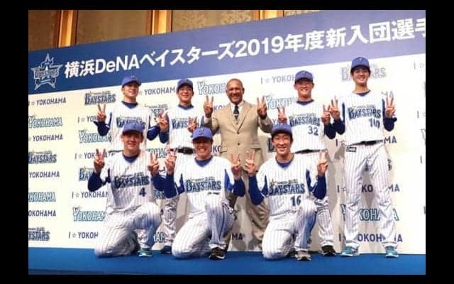 広島ドラ1小園は51、楽天ドラ1辰己は7…22日の各球団新入団選手の背番号