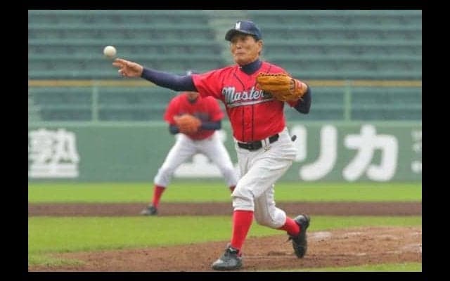 “球爺”たちの青春はいつまでも続く　「おじいちゃん甲子園」が誕生した訳