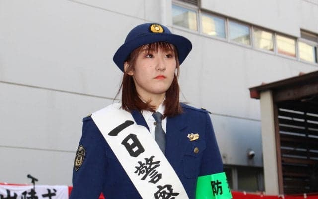 【Tリーグ】加藤美優が大淀警察署長に　大阪の安全願って快速スマッシュ