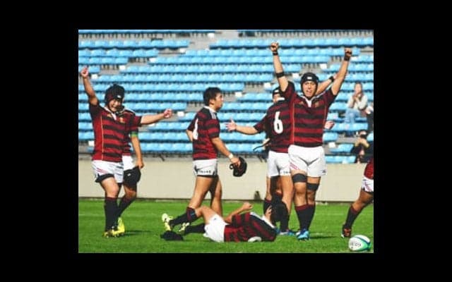 ラグビー早実で「二世」が活躍。異色の監督のもと花園を席巻できるか