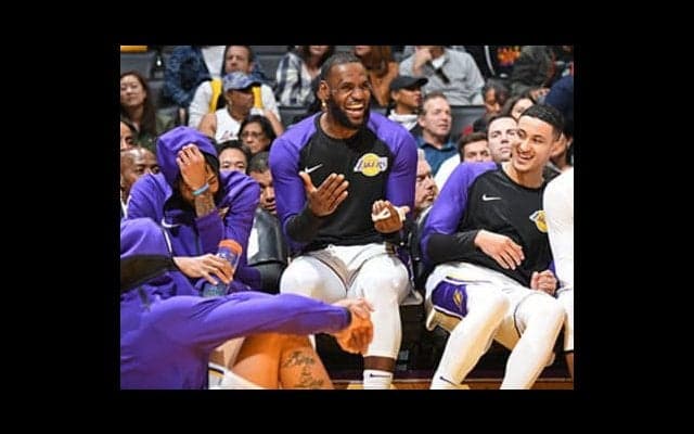 レブロンが新天地レイカーズで笑顔な理由。「すべてのゲームが学び」