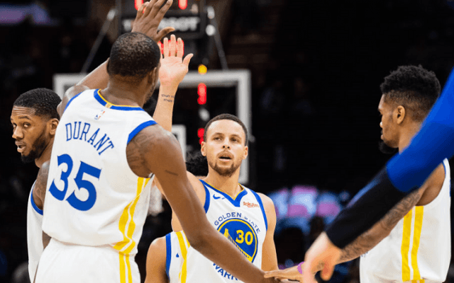 ステフィン・カリーが復帰3試合目、かつての好敵手キャブスを相手に42得点の大暴れ