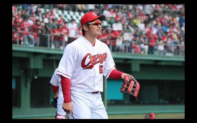 広島・鈴木の幼少期写真にファン「可愛い」　同僚・野間からは「チンピラ」