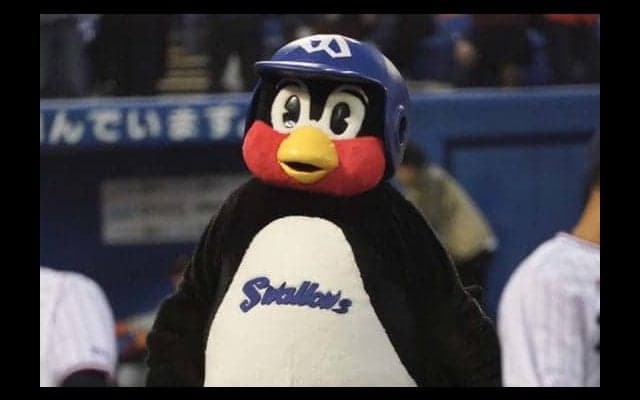 つば九郎、日ハム移籍の秋吉＆谷内へ温かいメッセージ「いつでもともだち」