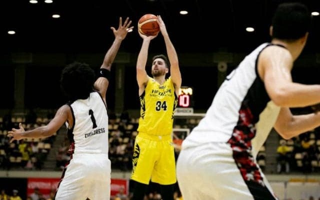 修正力で上回るサンロッカーズ渋谷、ファウルトラブルに陥った三遠との接戦を制す