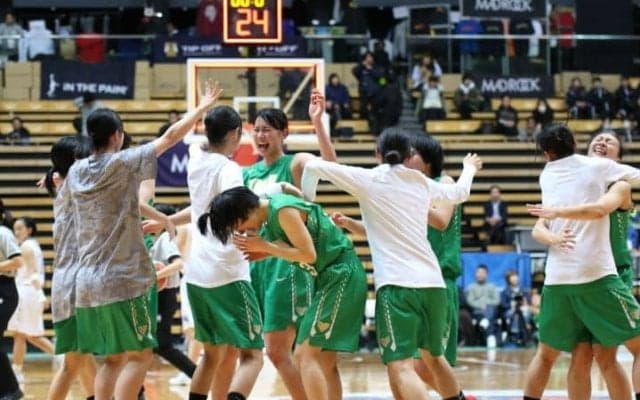 粘る愛知学泉大をリバウンド勝負で振り切った東京医療保健大、インカレ連覇を達成