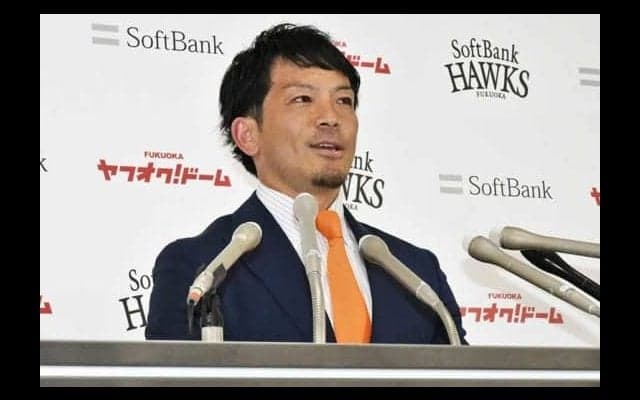 鷹・松田宣、異例の背番号“復帰”を決めたワケ「ここからもう1度やってやる」