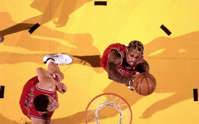 スモールラインナップ全盛のNBAに意外な変化、オフェンスリバウンド増加の要因は