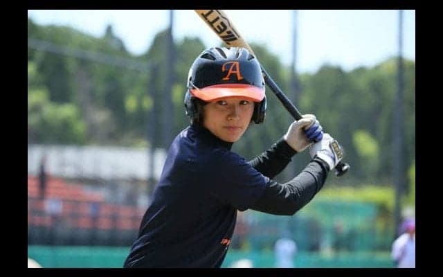 「美人すぎるプロ野球選手」加藤優、“猛特訓”動画を公開「上半身がブルブル…」