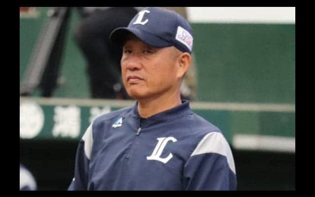 辻監督から親子で“西武魂ノック”を受けられて2019円!?　西武が“珍福袋”を販売