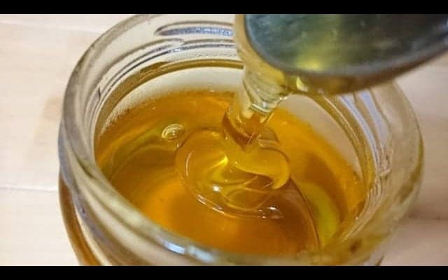 はちみつが喉にいいと言われるワケは？