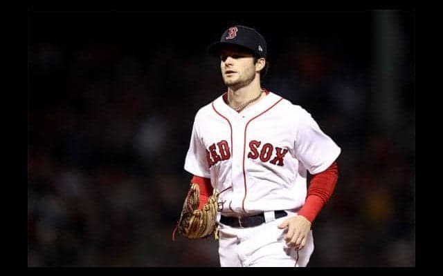 【MLB】2018年スポーツ界最高のプレーは…Rソックス外野手の超美技「伝説へのダイブ」